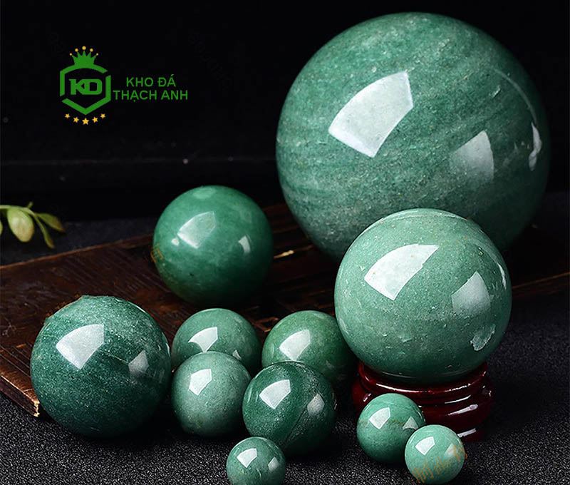 Quả Cầu Đá Thạch Anh Xanh Là Gì? Mua Ở Đâu? Giá Bao Nhiêu?